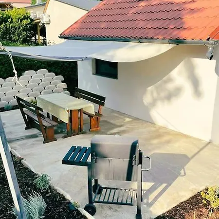 Sikondai Voelgyzugoly Vendeghaz Дом отдыха *